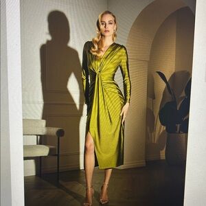 NEVER WORN JOSEPH RIBKOFF Elegant Stretch Satin Ruched Long Sleeve Dress